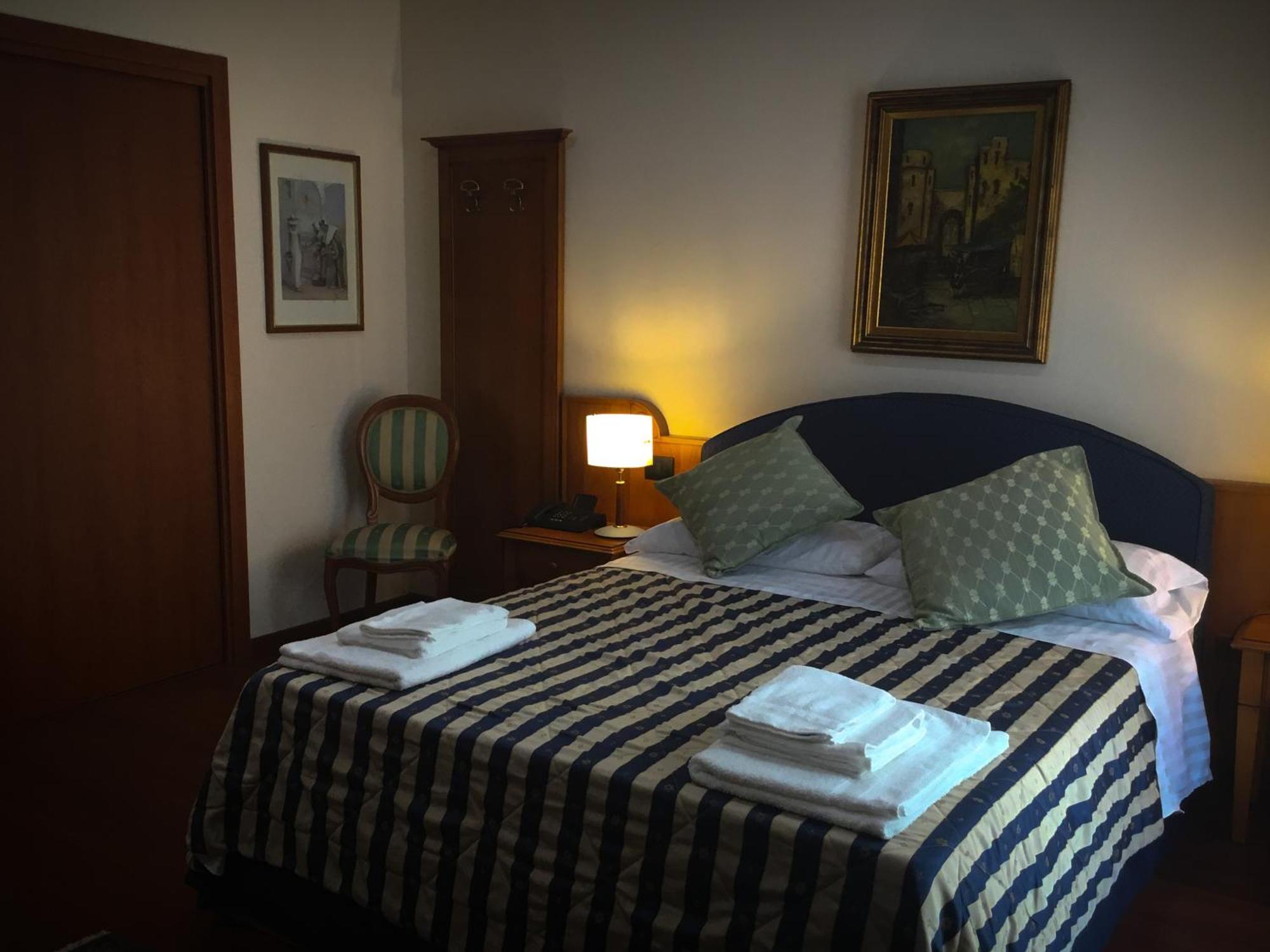 Erania Hotel Sala Consilina Exterior photo