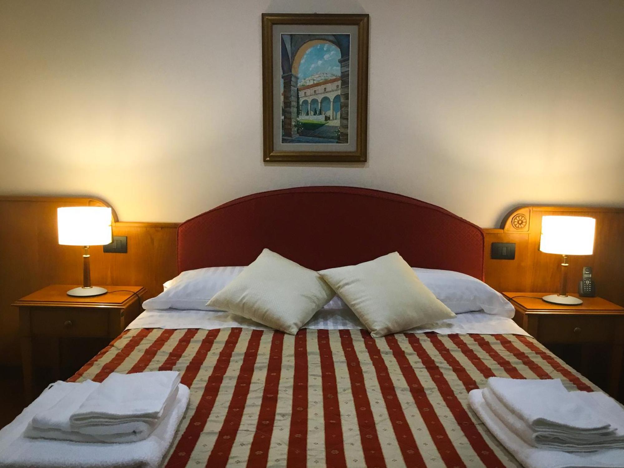 Erania Hotel Sala Consilina Exterior photo